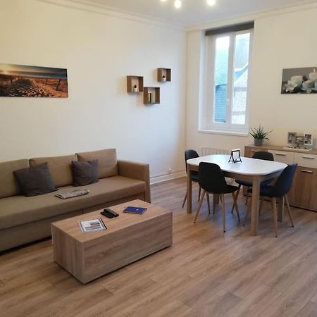 Апартаменты A 2 Pas D'Ici - 200M Du Palais Фекам Экстерьер фото